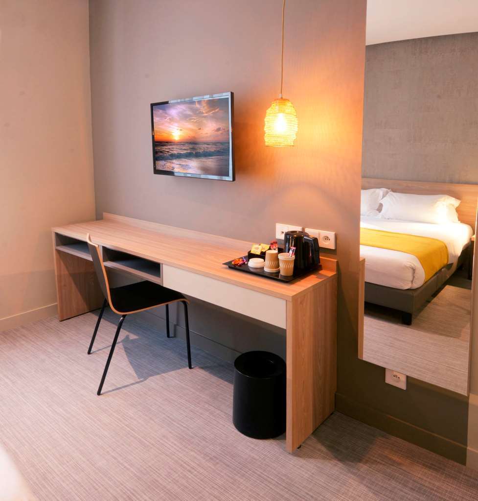 Apparthotel 37 Lodge - Courbevoie La Défense Habitación foto